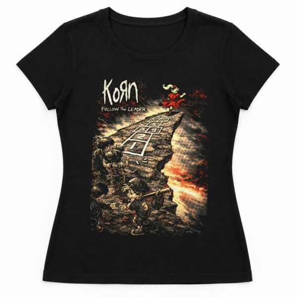 Playera de dama negra de Korn con la ilustración de Follow the Leader