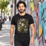 Playera Korn Politics - ilustracion oscura del nino y el conejo - Lifestyle (con modelo)