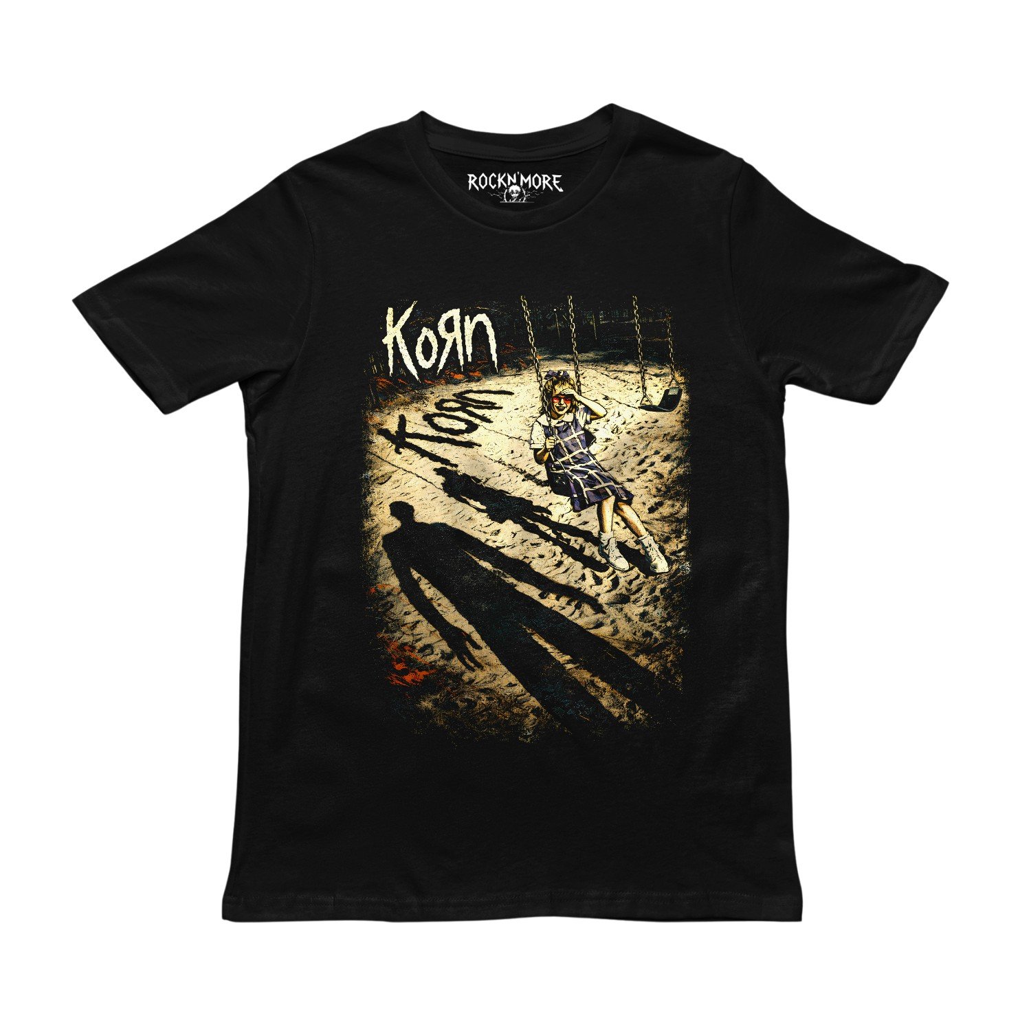Playera negra con diseño de Korn, vista frontal