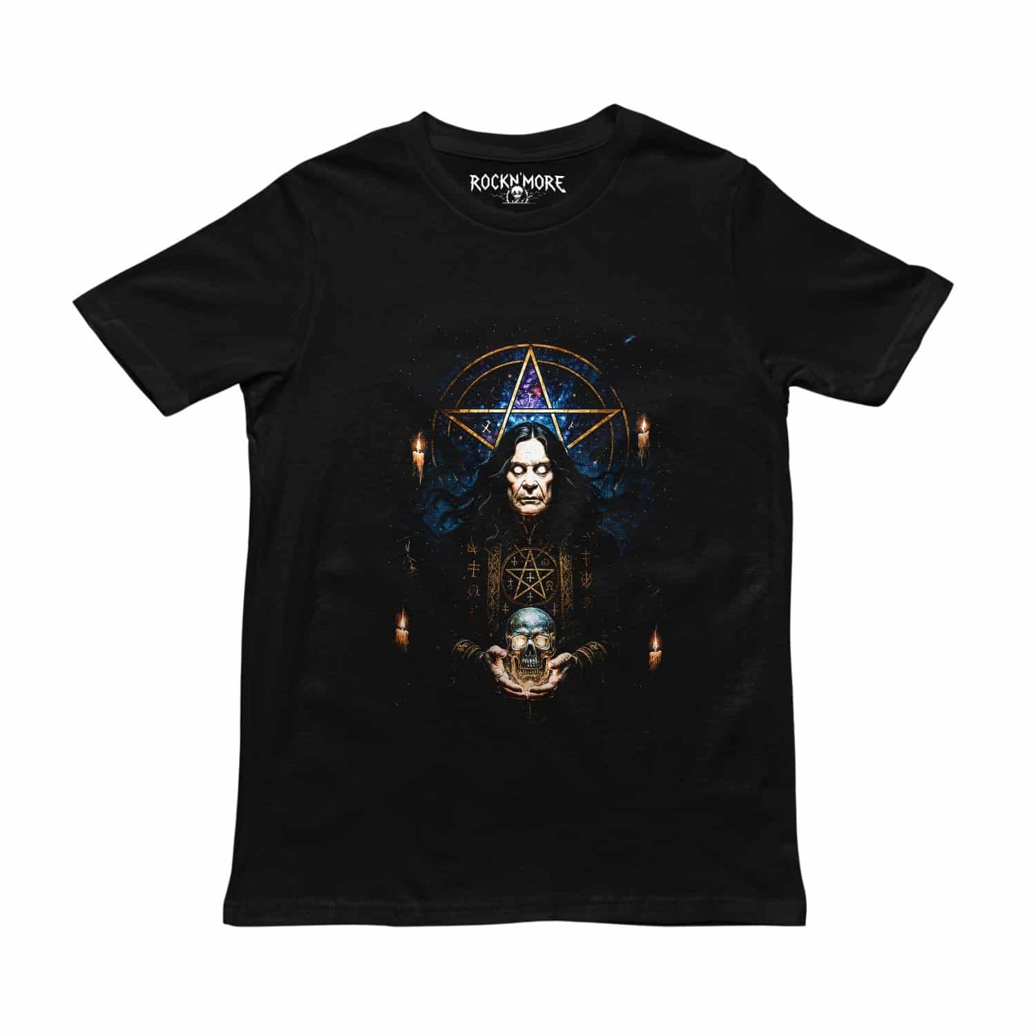 Playera negra con ilustración de Ozzy Osbourne como oráculo, pentagrama dorado y cráneo luminoso