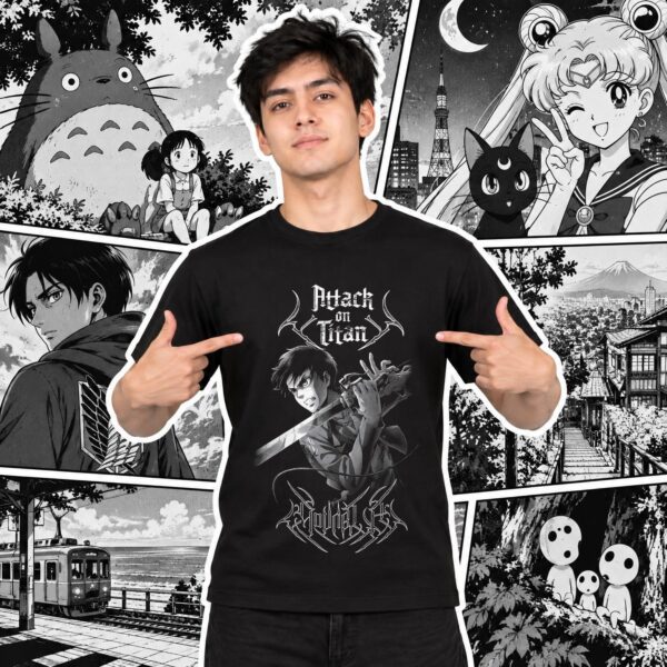 Modelo con playera negra de Attack on Titan en manga japonés