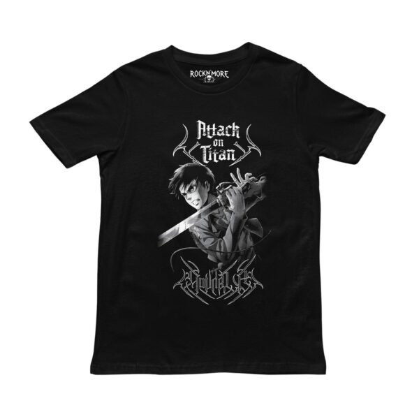 Playera negra con diseño de Attack on Titan: Eren con espada y tipografía gótica en blanco