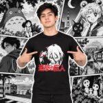 Modelo con playera negra de 14 en manga japonés