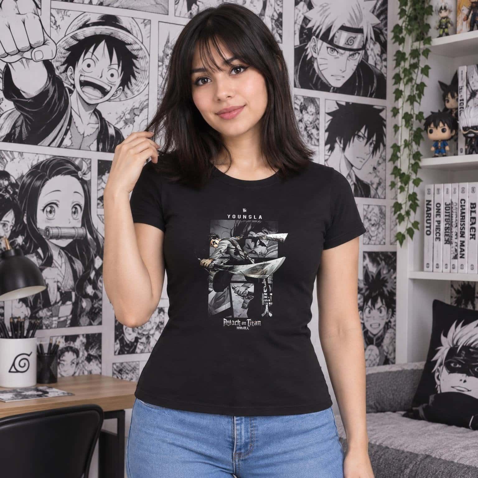 Modelo con playera negra corte dama de 16 en manga japonés