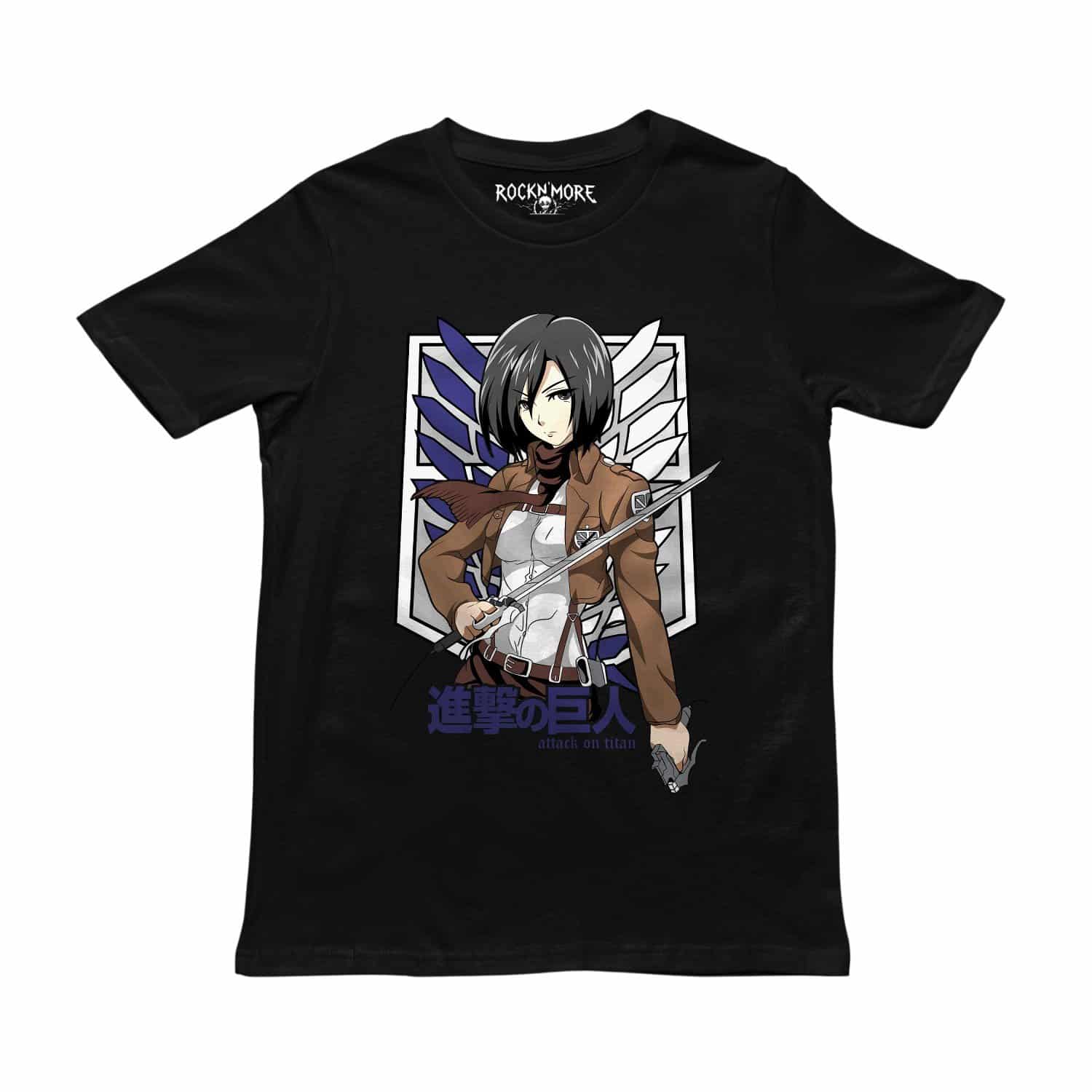 Playera negra con Mikasa Ackerman de Attack on Titan y el escudo de las Alas de la Libertad