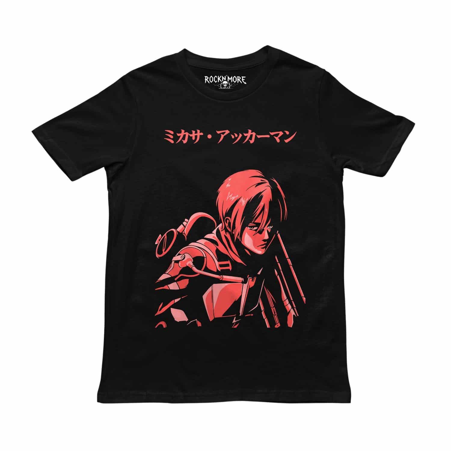 Playera negra con ilustración roja de Mikasa Ackerman de Attack on Titan y katakana