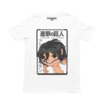 Playera blanca con estampado de Attack on Titan: Titán de Ataque chibi y kanji japonés