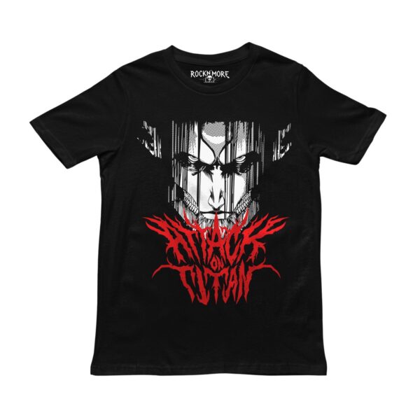 Playera negra con el rostro del titán en blanco y logo Attack on Titan en rojo estilo metal