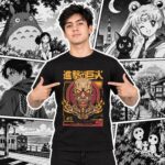Modelo con playera negra de 7 en manga japonés