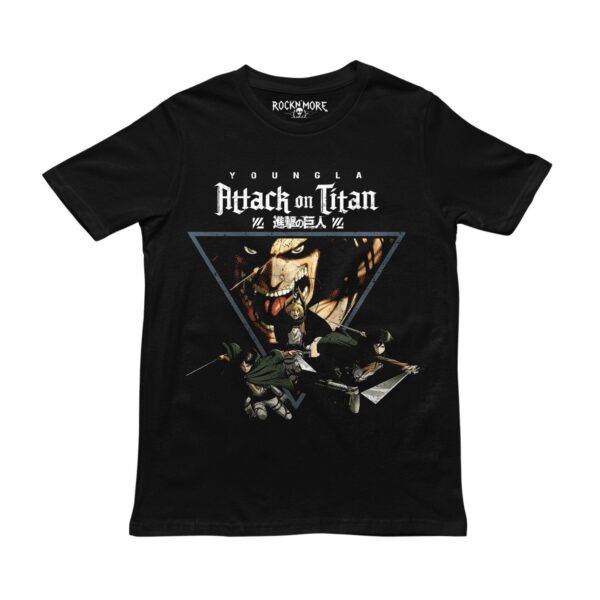 Playera negra con diseño de Attack on Titan: titán sonriente y soldados en triángulo