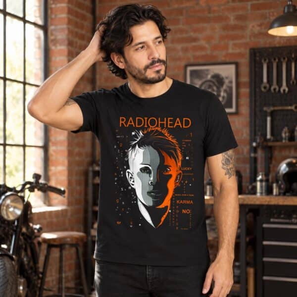Modelo con playera negra de 1 en taller de ladrillo